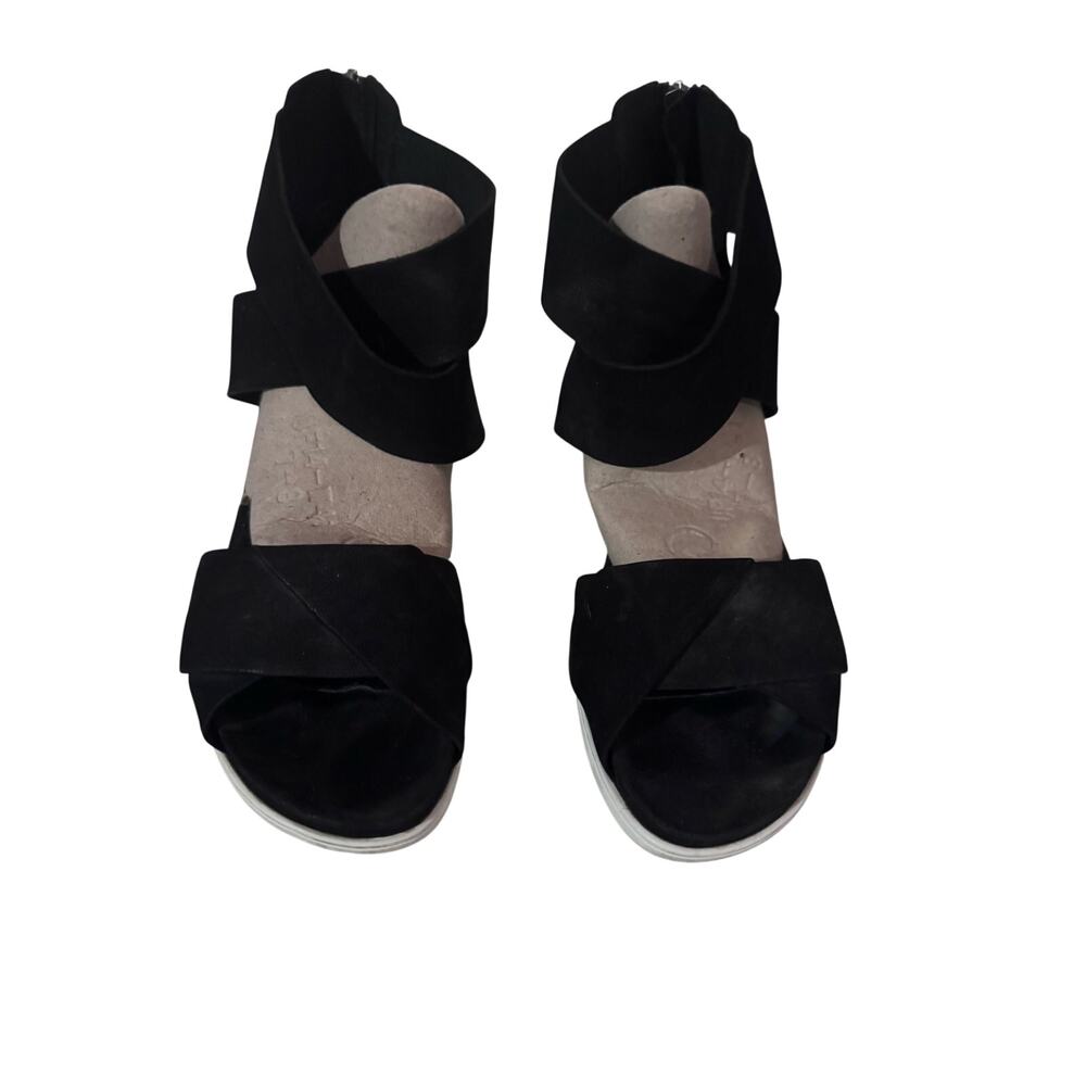 Eileen Fisher Viv Tumbled Nubuck Wedge Sandal black sz 9